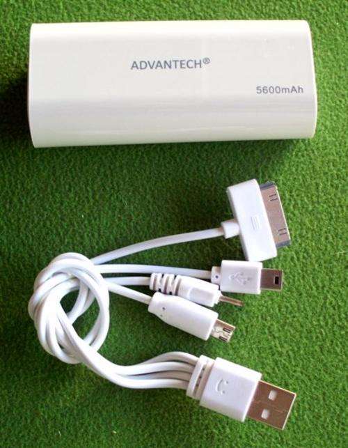 Power banks 5600mah white with multi cable.
