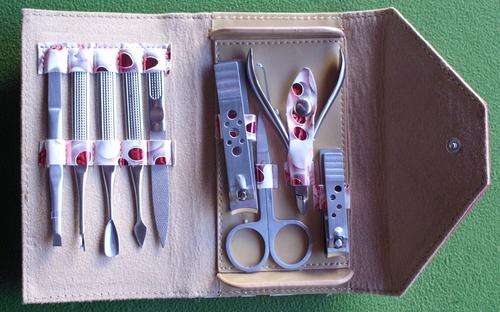 Nails 9pce manicure set stainless.
