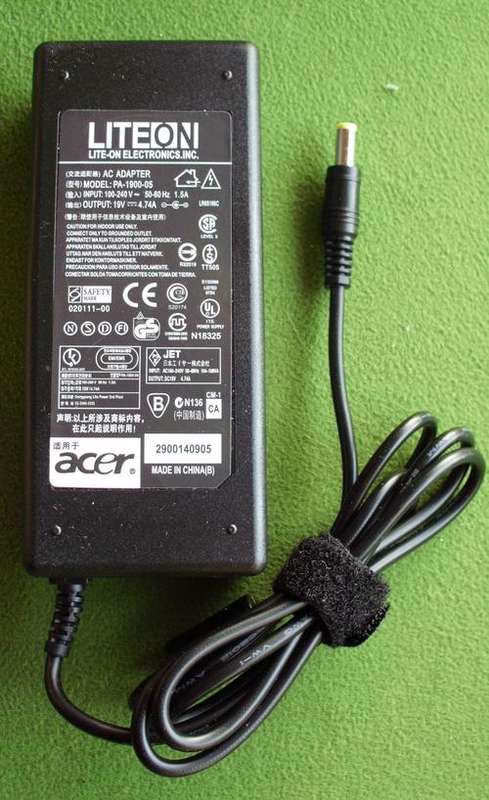 Acer laptop charger 19V 4,7A
