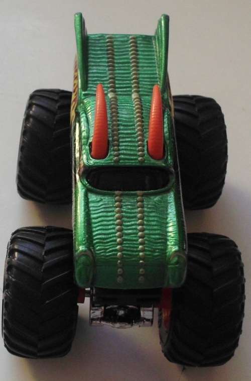 Hotwheels - Green Dragon Bigfoot - Monster Truck - 2015 - used