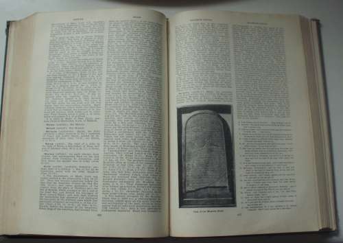 Bible - Westminster Dictionary Of The Bible - John D Davis - 1944
