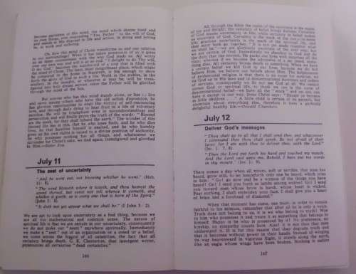 Bible/Book - The Christians Daily Challenge - 1995