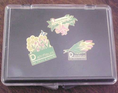 Lapel Badges - Unused - French - Distrifleurs x 3