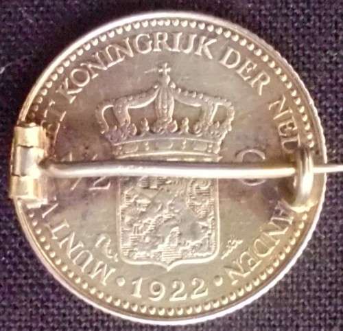 Pin Badge - Coin Netherlands - Half Gulden 1922
