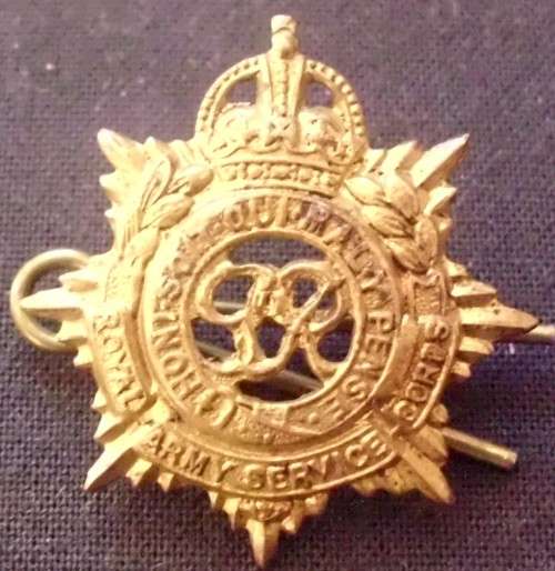 Beret Badge - Royal Army Corps - WW2 - Brass