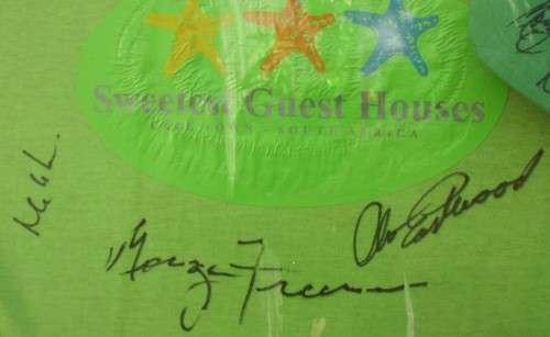 T-shirt + Cap signed - Clint Eastwood+ Morgan Freeman