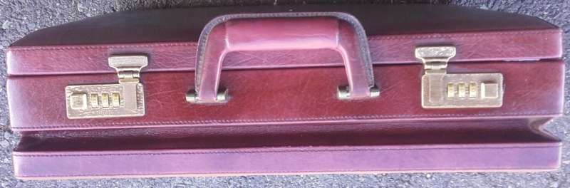 Briefcase - Giotto - Leather - Hard/Expandable