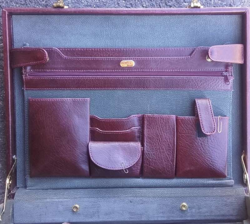 Briefcase - Giotto - Leather - Hard/Expandable