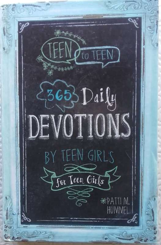 Bible/Book - 365 Daily Devotions For Teen Girls - 2013