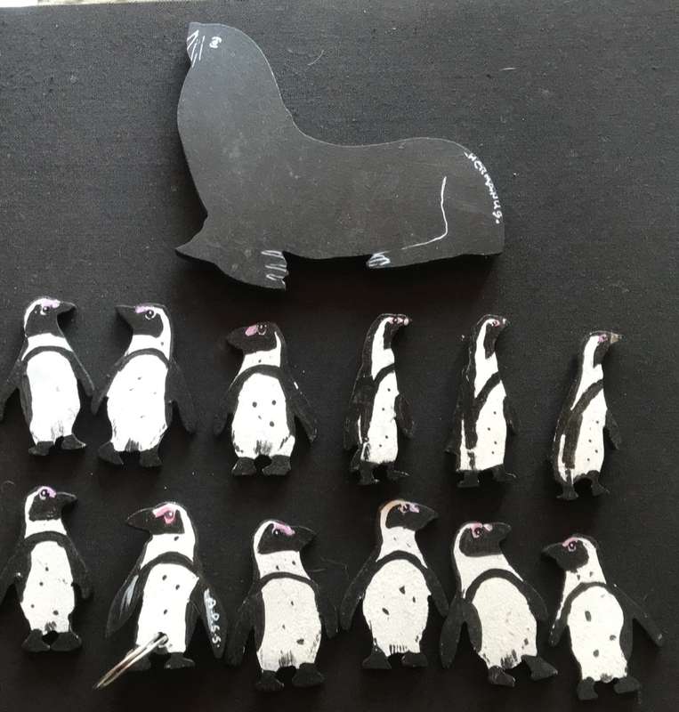 Keyrings/Fridge Magnets x 29 - Wooden