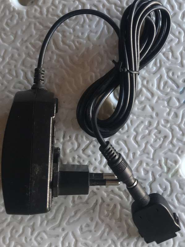 Charger - Vintage - PSP 5V 1 A + Extra fitting