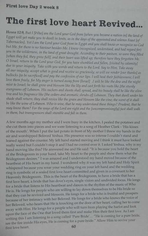 Bible/Book - Shama/Sarah - A Daily Walk Of Listening And Obeying - 2014