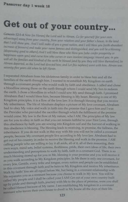 Bible/Book - Shama/Sarah - A Daily Walk Of Listening And Obeying - 2014