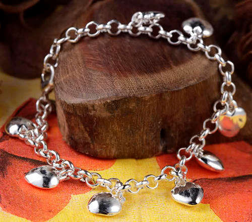 STERLING SILVER CHARM BRACELET - HEARTS - NEW