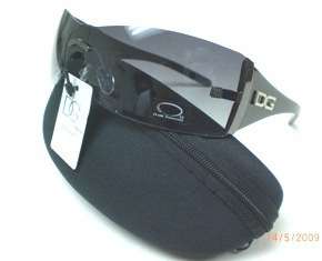 DG SUNGLASSES - NEW WITH TAGS WITH CASE