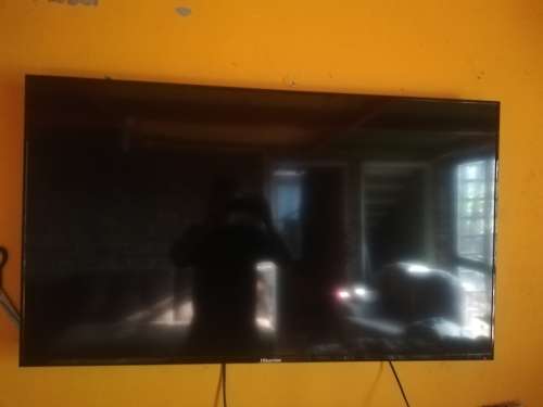 55"Hisense flat screen TVBaisically still brand newWith remote