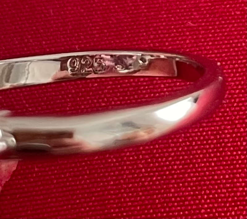 BRAND NEW - Sterling Silver Pink Zirconia and Crystal Oval Ring