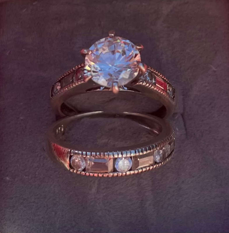 Stunning 925 Sterling Silver Zirconia Wedding Ring Set