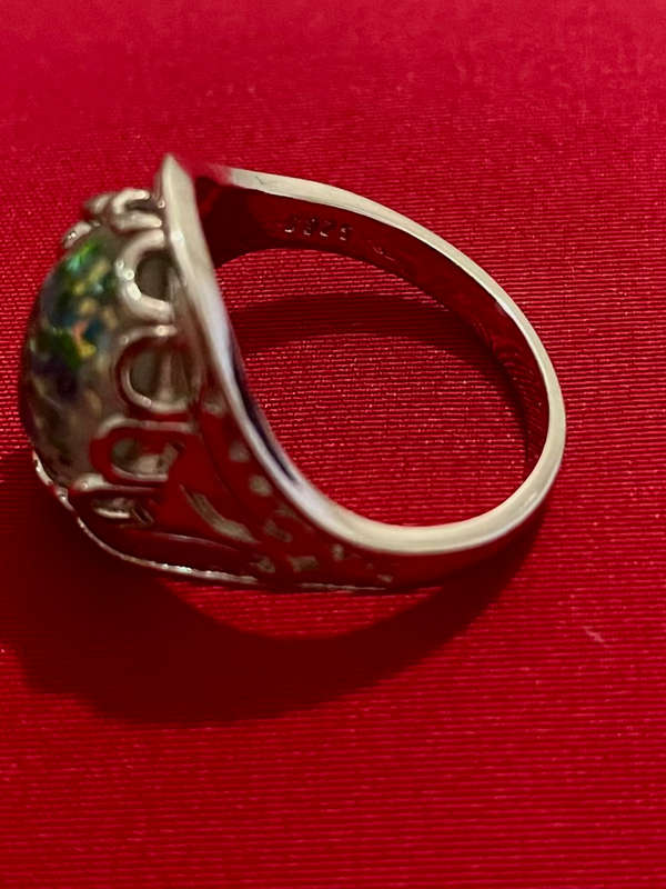 BRAND NEW  - Stunning Sterling Silver 10x14mm Opal 5g Ring