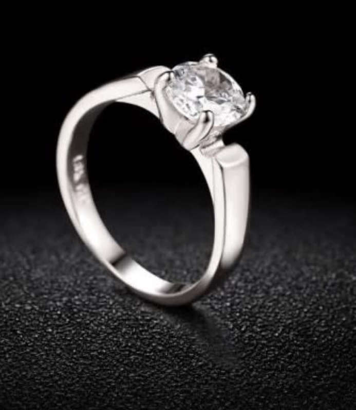 BRAND NEW - 1.30ct Classic Cubic Zirconia 18k Gold Plated 4 Prong Setting Engagement Ring