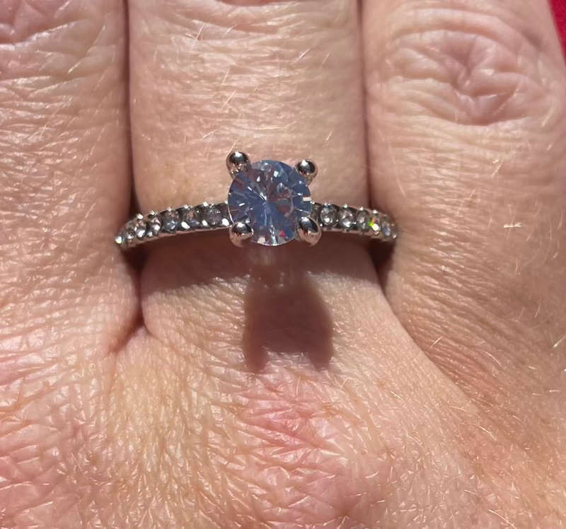 BRAND NEW - Stunning 1ct Crystal Silver Plated Delysia King Ring