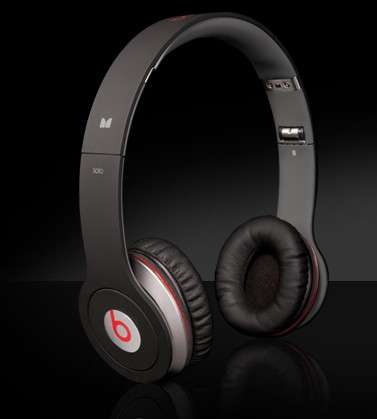 Monster Beats by dre Solo HD On-ear Headphones In black  - FREE EXPRESS SHIPPING!!!