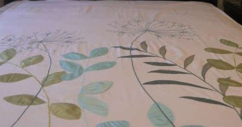 Applique embroidered duvet cover set (single) - Imported from UK - Warehouse Overstock