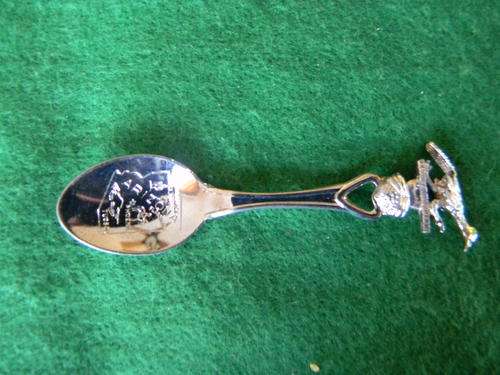 "WOW" Stunning collector spoon . In good condition.(Silverplated byCaprice)