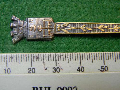 "WOW" Stunning collector spoon As per pictures. In good condition.(Silverplated byCaprice)