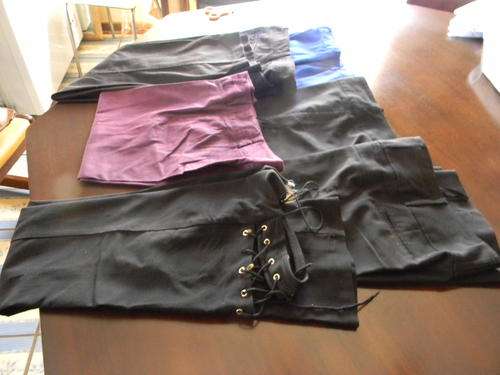 A bulk of women clothing.6 Ladies pants. See pictures. Size 32. In good condition.