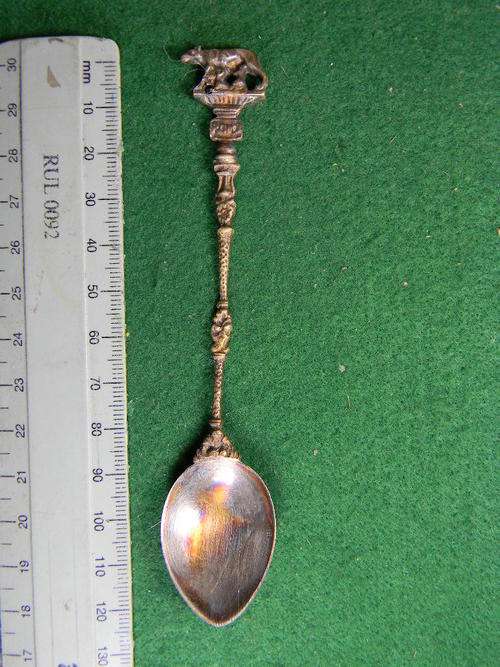 Stunning collector spoon As per Picture (with an animal)