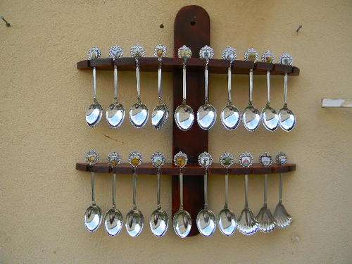 "WOW" Stunning collector spoon from Mostley south africa. In good condition.