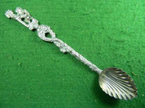 Italian souvenir spoon as per pictures