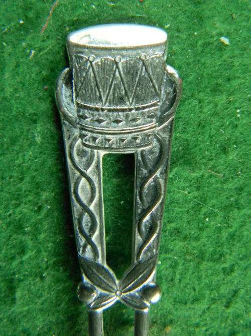 Souvenir spoon with an  Zulu Drum in silverplated