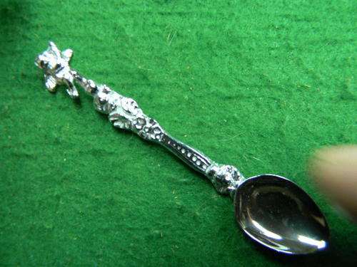 Angel Souvenir spoon in excellent condition