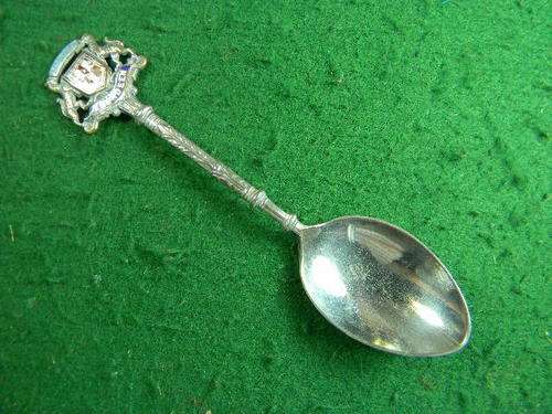 Aberdeen spoon with haulmarks r-n-2428151 has plating wear at back