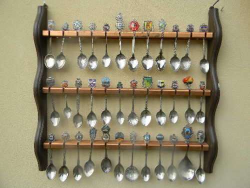 36 International Silver plated spoons Good condition.with free rack Sapo R100.00 Courier R120.00