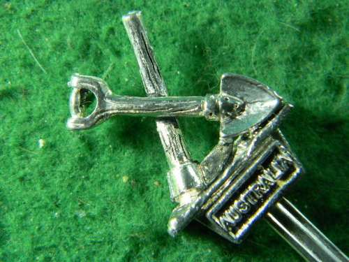 Australia  randia silver plated spoon in good condition Small point off the ax are broken off