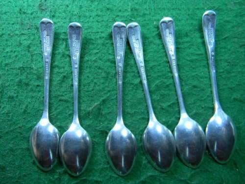 6 small Vintage spoons in excellent condirion made in Rodgers England . countess  EPNS A  97 mm long
