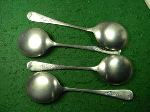 4 Vintage soup spoonsSipelia Sheffield England  in good condition  silver plated as per pictures