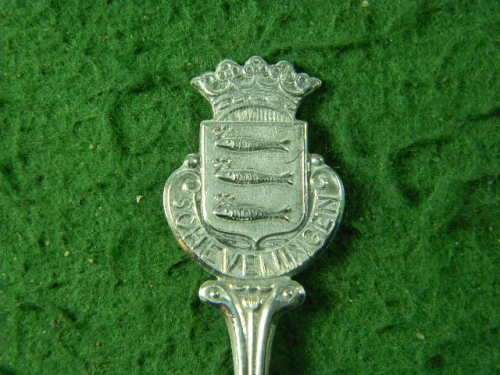 Nederland spoon in good  condition as per pictures 90 silver plated