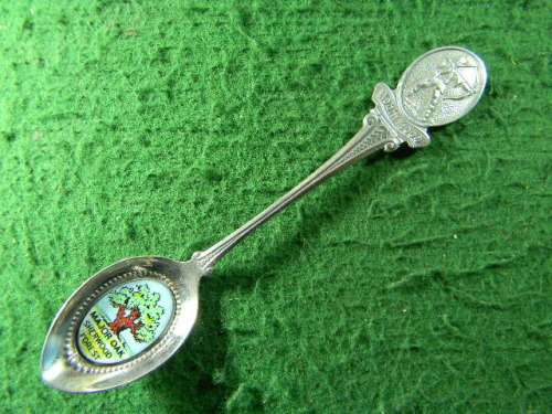 Robin Hood spoon silver plated  in good condition  As per pictures