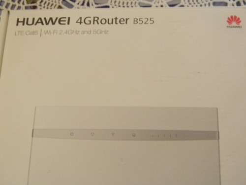 Huawei 4g router B525a 65a LTE CAT 6/ Wifi 2.4ghz and 5gz new in box opened to test Courior R110.00