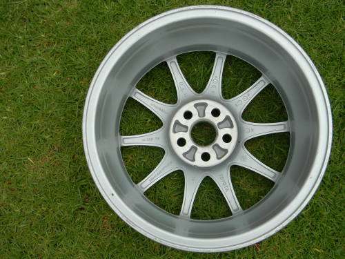 toyota corola mag weel rim colection or own couriour 5 hole  440 x190 mm