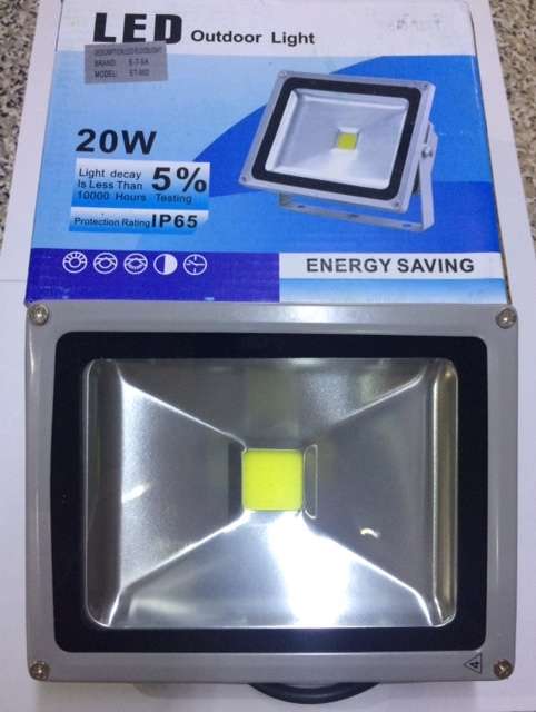 20W LED FLOOD LIGHT