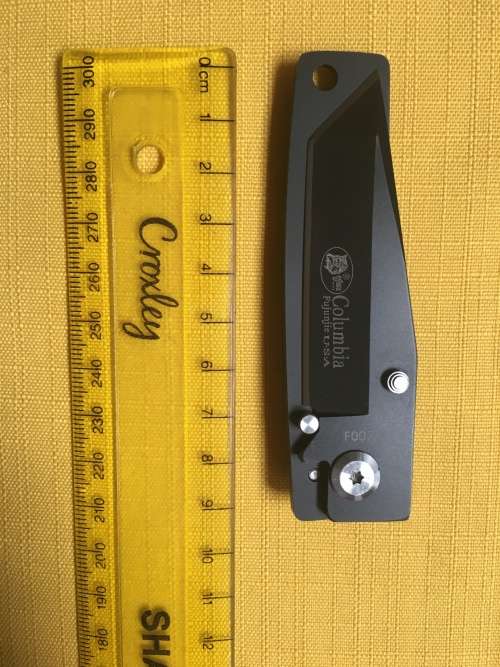 KNIVES