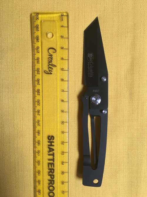 KNIVES