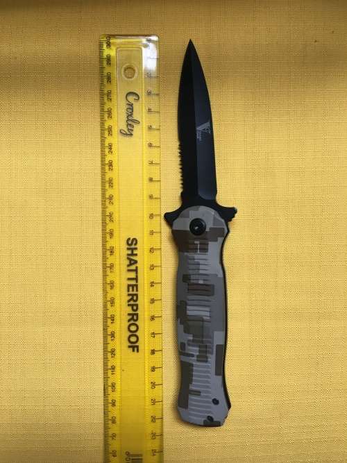 KNIFE