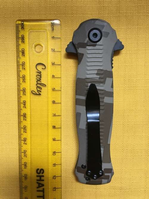 KNIFE