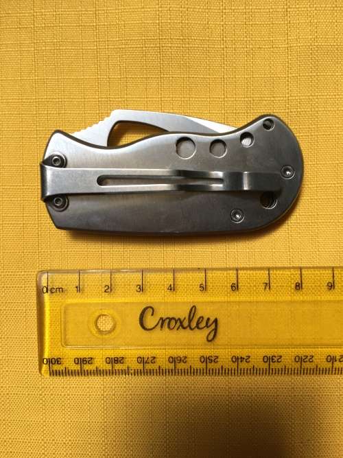 KNIFE